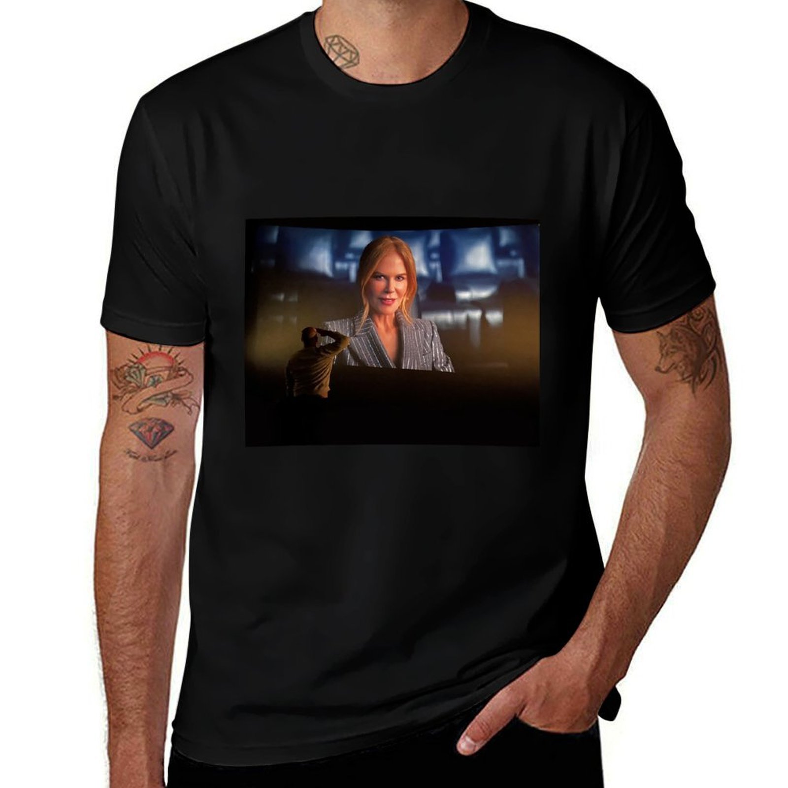 Commercial Shirt Printing - Facet salutujący Nicole Kidman, reklama AMC,